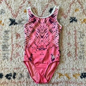Girls/Women’s GK leotard in pink 15$